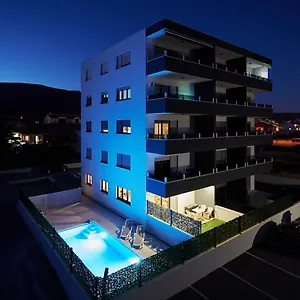 sore.hotels-in-trogir.com/
